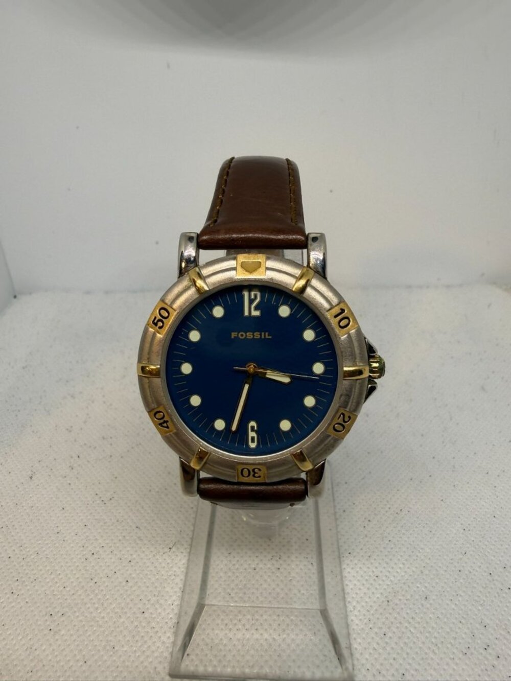 Vintage Fossil Airmaster AM-3036 Mens Blue Dial Two-Tone Leather Watch 38mm